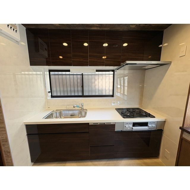 旭区清水２丁目戸建のキッチン