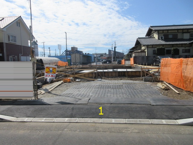 新築戸建　深谷市上柴町西1-16-10（全4棟）の前面道路含む現地写真