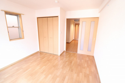 【寝室】 | メゾンバイタルA棟