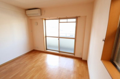 【寝室】 | メゾンバイタルA棟