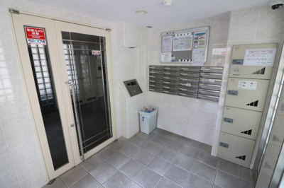 【ロビー】 | メゾンバイタルA棟