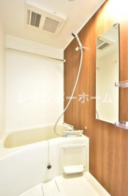 プランドール北千住の浴室