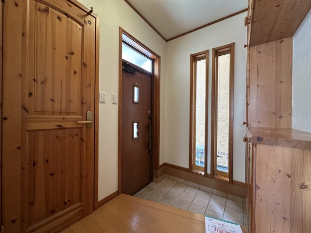 神戸市西区北別府４丁目戸建の玄関