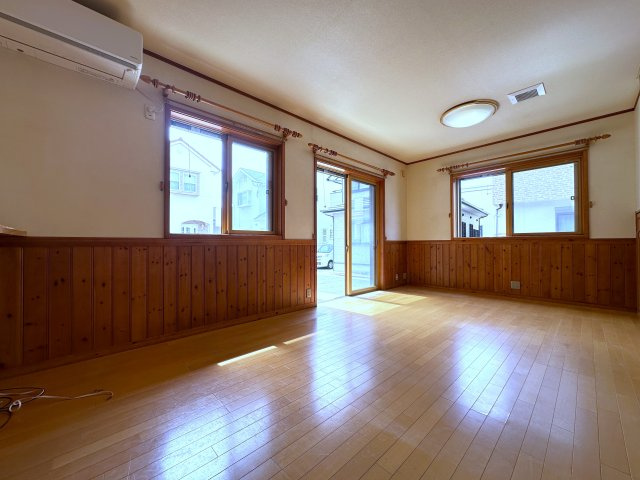 神戸市西区北別府４丁目戸建の居間・リビング