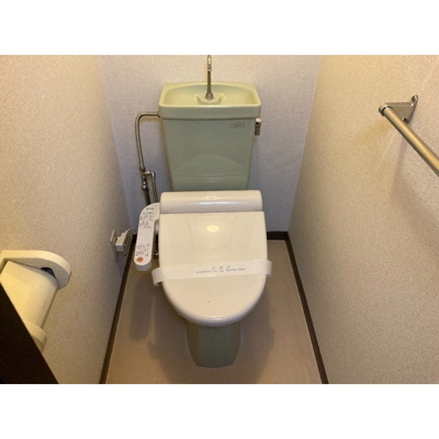 【トイレ】 | セントラルグリーンマンション | ゆったりとした空間のトイレです