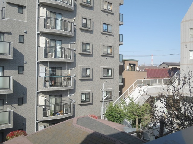 プラザ南小岩の展望|バルコニーからの景色です♪緑に癒されます(*^_^*)