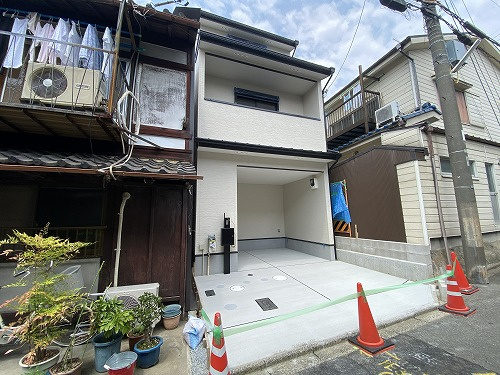 紫野中柏野町　新築戸建の外観