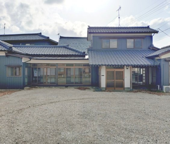 新潟市西区木山の外観