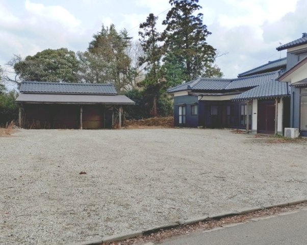 新潟市西区木山の駐車場