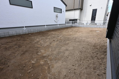 【庭】 | 大泉町第6仙石　一建設＜全５棟＞ | 広いお庭でBBQやガーデニング、ドッグランなど夢が広がりますね♪