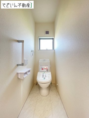 【トイレ】 | Livele Garden.S鴻巣市松原3期　新築住宅 | ≪5号棟≫
現地(2026年7月撮影)