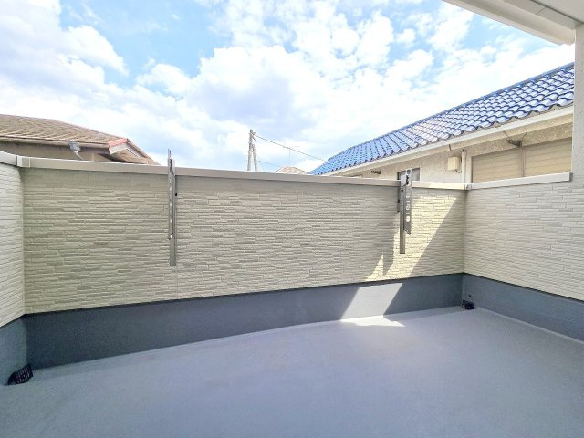 瑞穂町箱根ヶ崎　新築戸建全1棟のバルコニー
