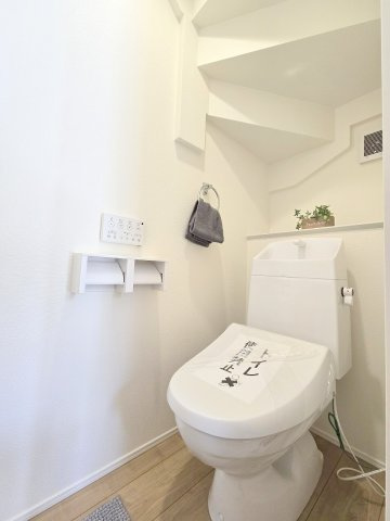 瑞穂町箱根ヶ崎　新築戸建全1棟のトイレ