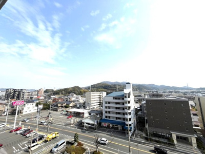 【展望】 | サーパス周船寺 | 南向き、陽当たり良好なので洗濯物もよく乾きそうです☆