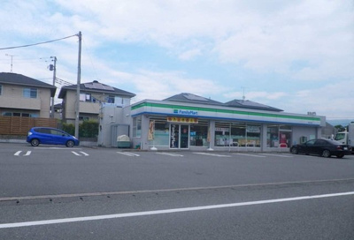 【周辺】 | グランシェーネ | ファミリーマートまで800m