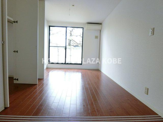 パークコート離宮前の居間・リビング