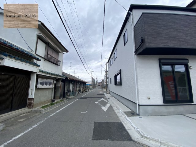 東大阪市稲田本町2丁目の前面道路含む現地写真
