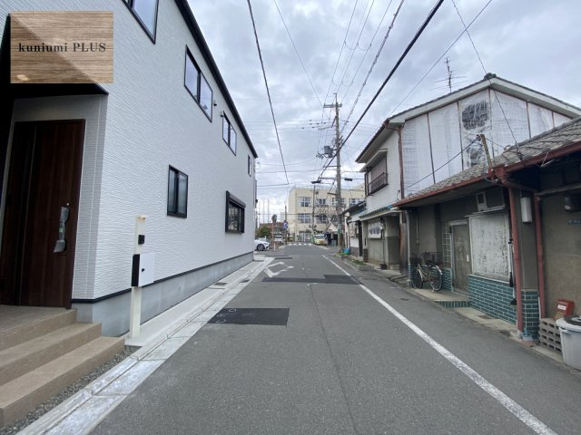 東大阪市稲田本町2丁目の前面道路含む現地写真