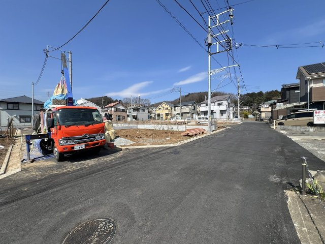 八王子市宮下第５ 4号棟の前面道路含む現地写真