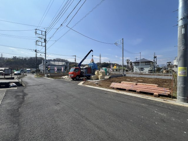 八王子市宮下第５ 4号棟の前面道路含む現地写真