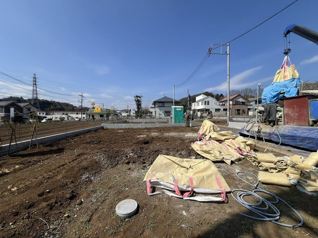 八王子市宮下第５ 4号棟の前面道路含む現地写真