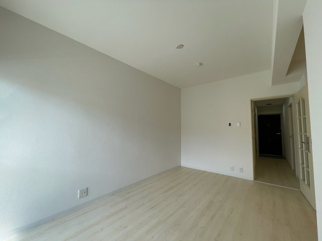 ロイヤルメゾン舞子坂の居間・リビング