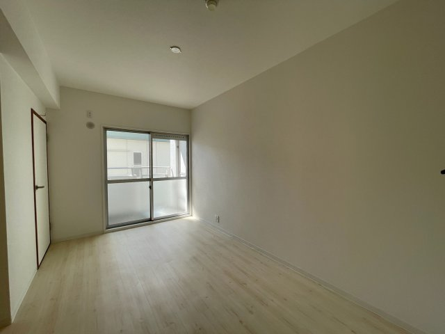 ロイヤルメゾン舞子坂の居間・リビング