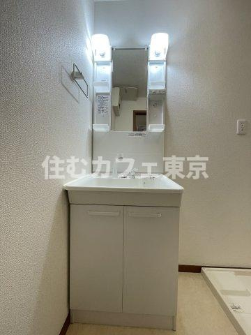 フォレストメゾン府中桜通りの独立洗面台|ゆったりとした洗面所です※別部屋写真