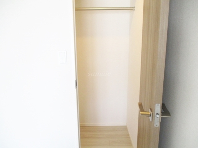 パークアクシス赤羽南の収納|3.9帖居室のウォークインクローゼット！