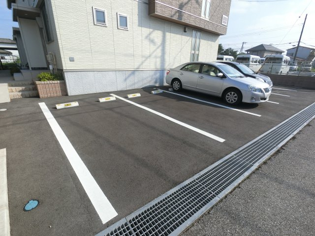 【駐車場】