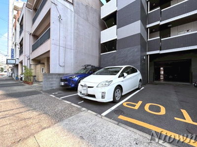 【駐車場】 | GRANDUKE大曽根 | 車をお持ちの方に嬉しい駐車場付きの物件です
