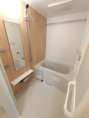 アンド　ザ　ブルー　Ⅱの浴室