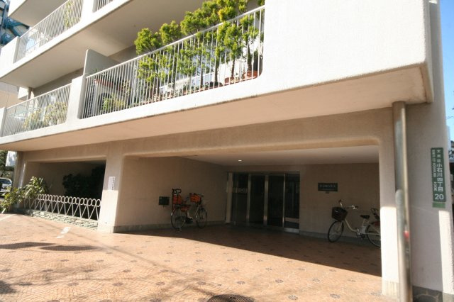 【エントランス】