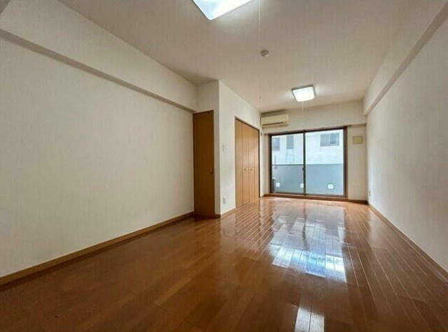 ユーコート府中是政の居間・リビング|※別号室参考写真です