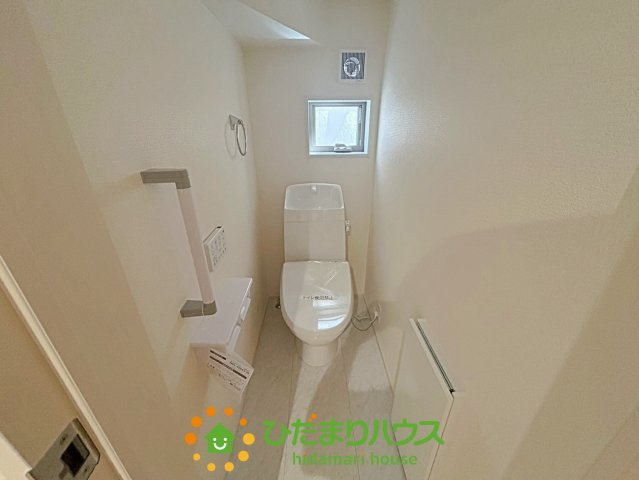 加須市三俣1丁目　新築一戸建て　03　リーブルガーデンのトイレ