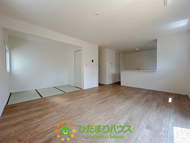 加須市三俣1丁目　新築一戸建て　03　リーブルガーデンの居間・リビング