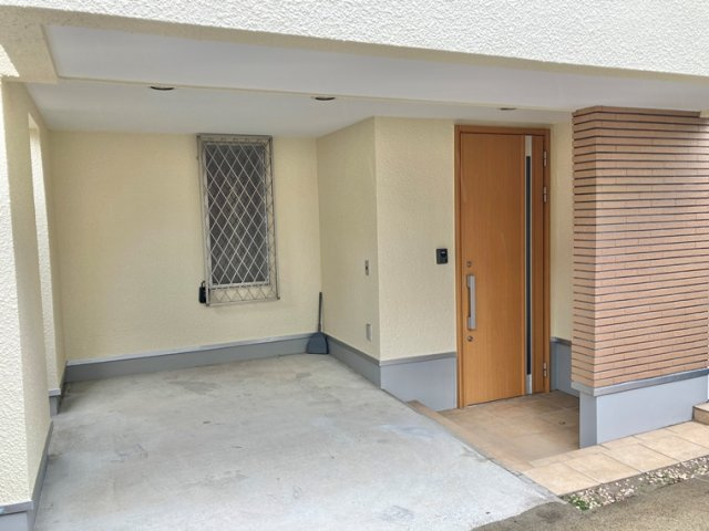 初台戸建のエントランス