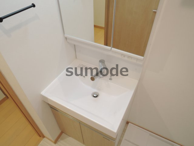 REGALESTセレブ千里丘の洗面所