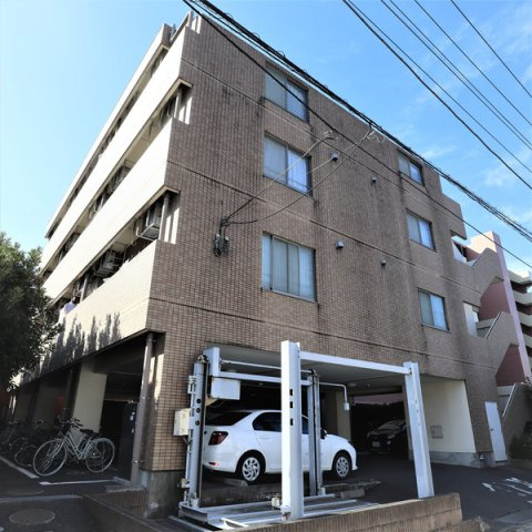 シャテロ北浦和のエントランス