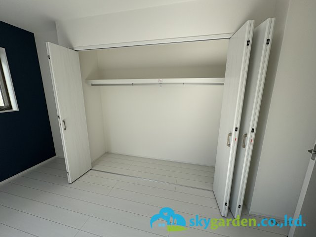 茅ヶ崎市松が丘2丁目　新築戸建　全3棟2号棟の収納|たっぷりとした収納スペースです