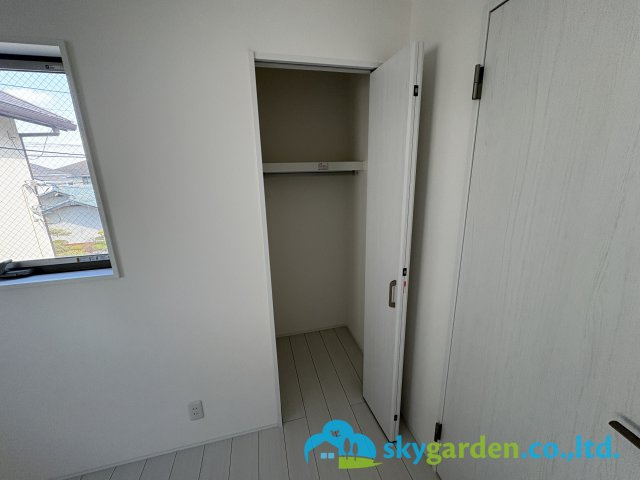 茅ヶ崎市松が丘2丁目　新築戸建　全3棟2号棟の収納|小物を収納するのに便利です