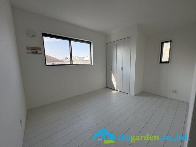 茅ヶ崎市松が丘2丁目　新築戸建　全3棟2号棟の洋室|ゆったりした洋室です