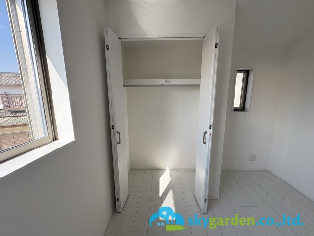 茅ヶ崎市松が丘2丁目　新築戸建　全3棟2号棟の収納|大きなものも収納できそうです