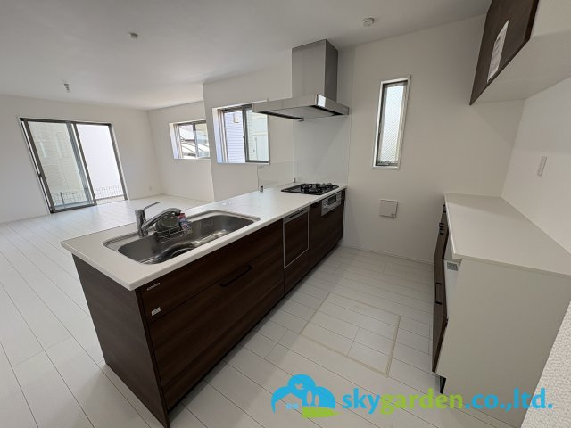 茅ヶ崎市松が丘2丁目　新築戸建　全3棟2号棟のキッチン|使いやすいキッチンです