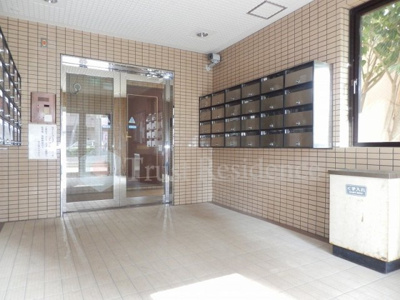 【エントランス】 | ヴェーネル滝沢