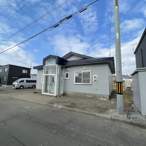 登別市栄町3丁目15-8 中古住宅 人気の3LDKの平屋戸建！！なんと