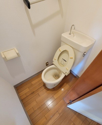 【トイレ】 | ハピネス川田 | ゆったりとした空間のトイレです