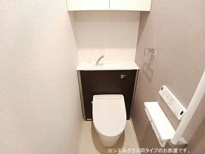 【トイレ】 | ビオレタＡ | 落ち着いた色調のトイレです