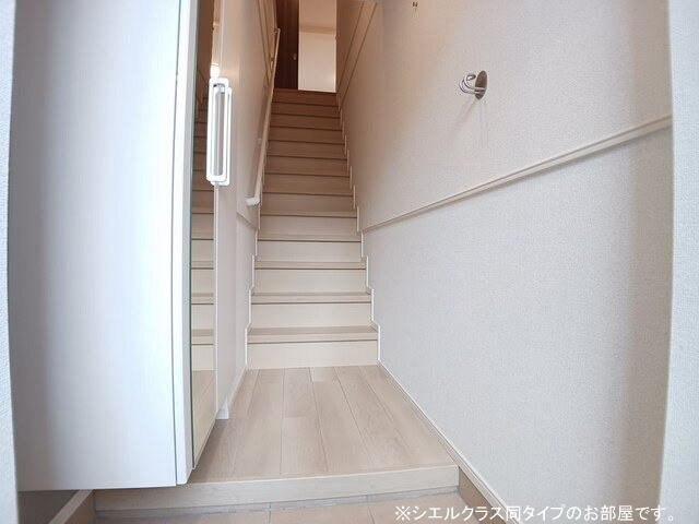 【玄関】 | ビオレタＡ | ゆったりとした玄関です