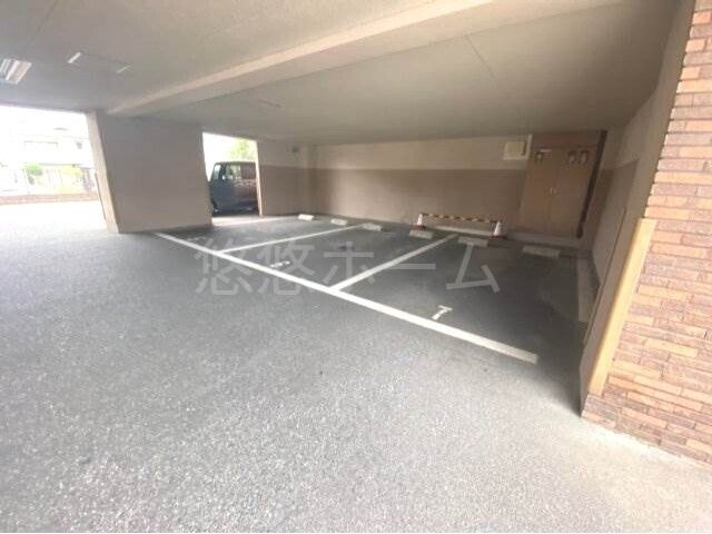 ヴィラ２１の駐車場